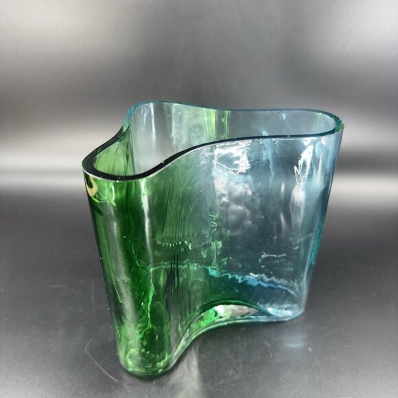 Southern Living Green Clear and Blue Art Glass Vase Abstract Shape Glass Vase - Picture 15 of 16